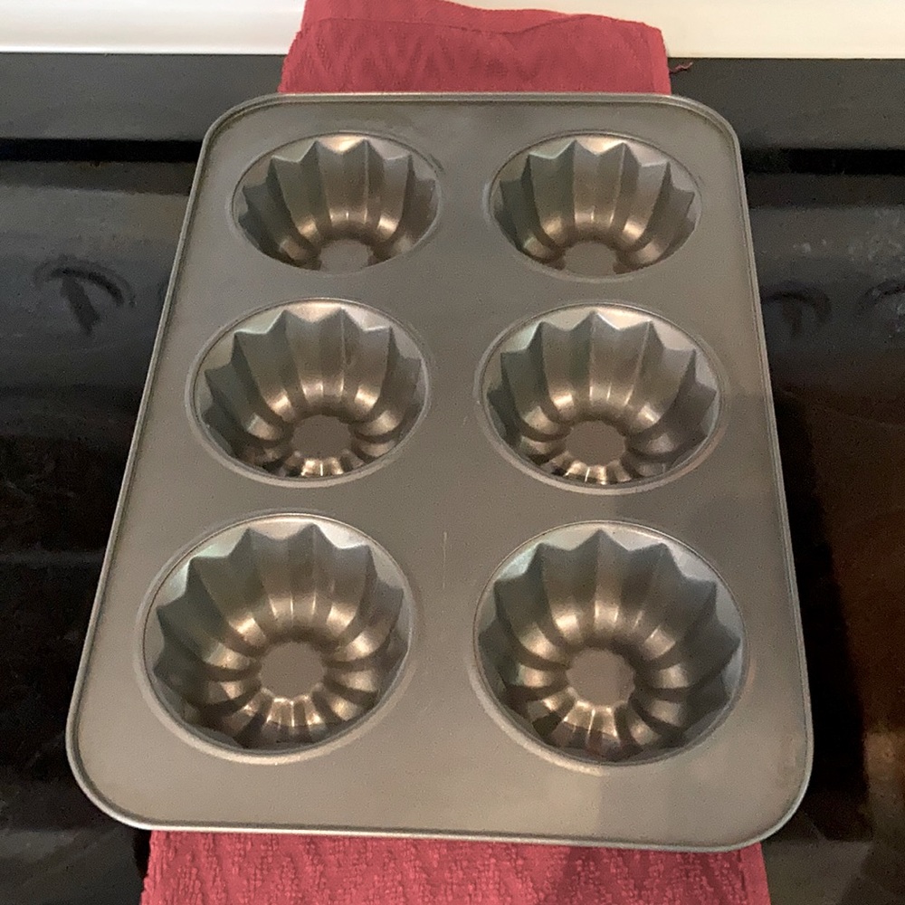 Bundtlette Pan